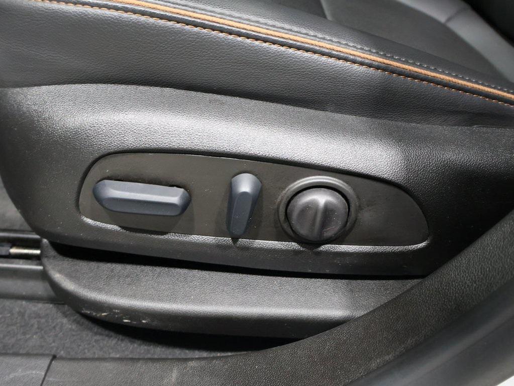 used 2022 GMC Acadia car, priced at $28,985