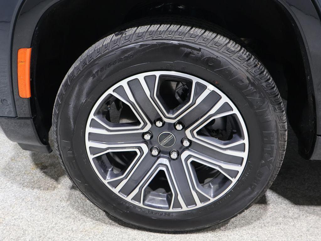 used 2025 Jeep Wagoneer car, priced at $54,900