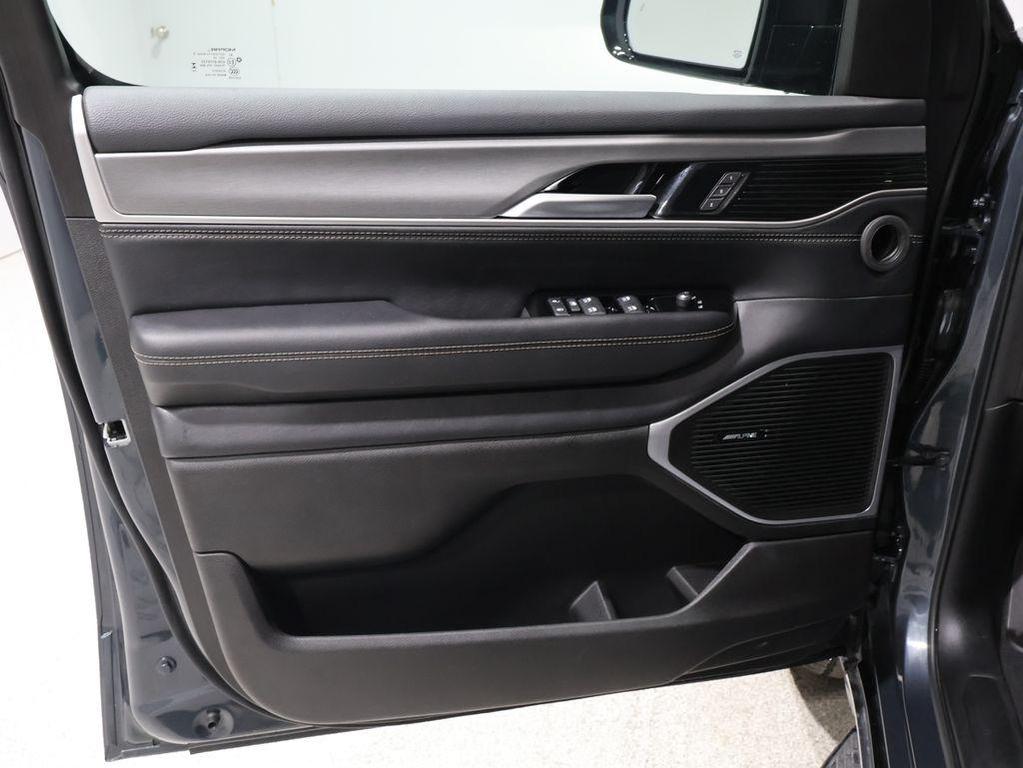 used 2025 Jeep Wagoneer car, priced at $54,900