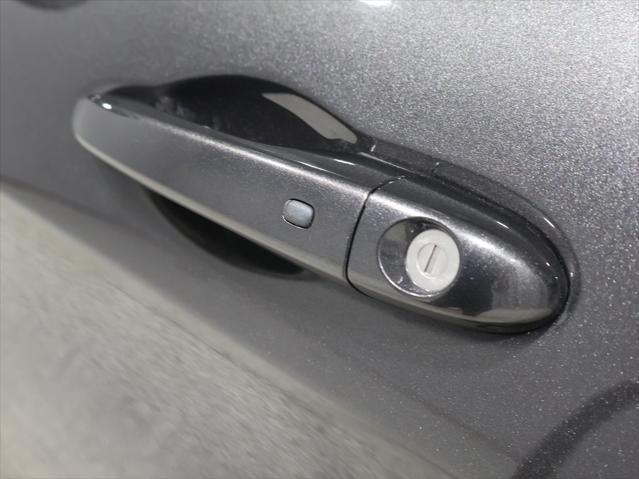 used 2021 Jeep Cherokee car, priced at $23,971