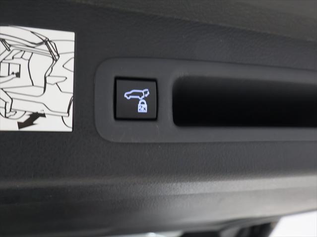 used 2023 Toyota Sienna car, priced at $53,766