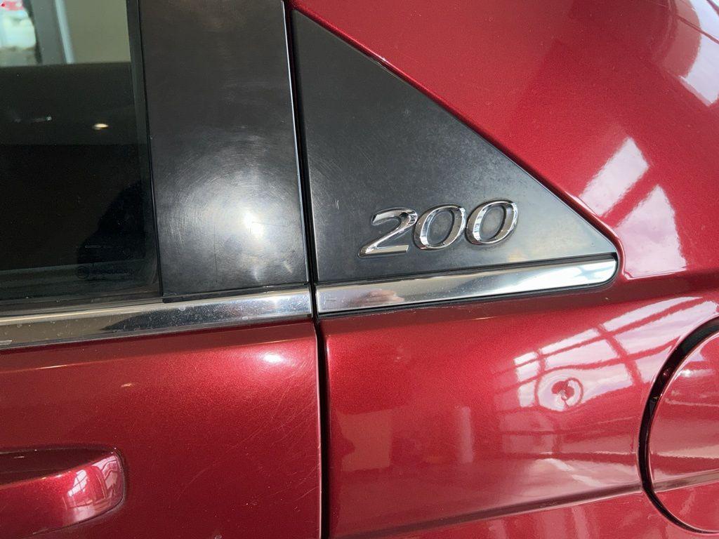 used 2011 Chrysler 200 car