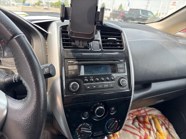 used 2015 Nissan Versa Note car, priced at $3,500