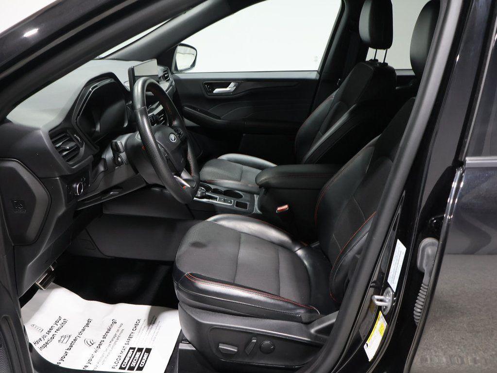 used 2023 Ford Escape car, priced at $21,609