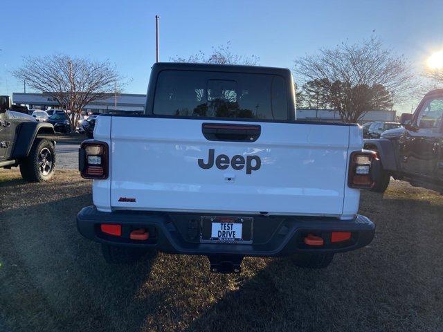 new 2024 Jeep Gladiator car, priced at $59,175