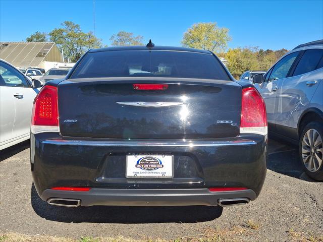 used 2016 Chrysler 300 car