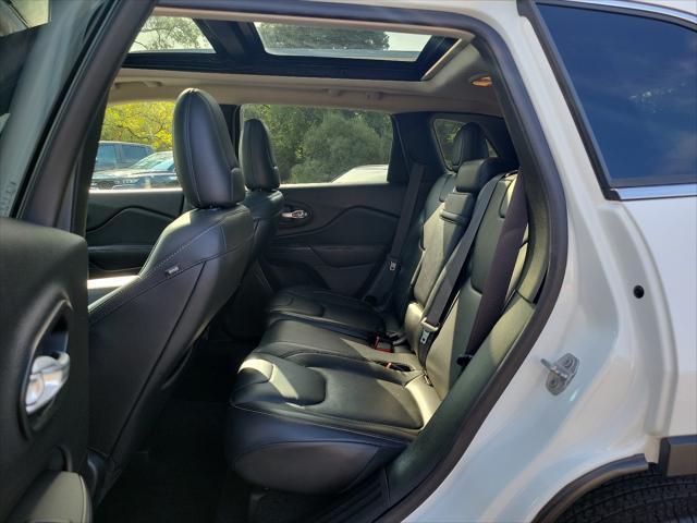 used 2015 Jeep Cherokee car, priced at $15,999