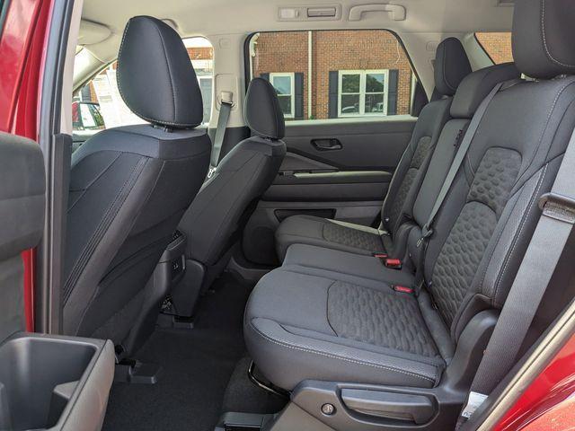 new 2025 Nissan Pathfinder car, priced at $38,997