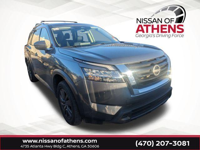 used 2022 Nissan Pathfinder car, priced at $26,998