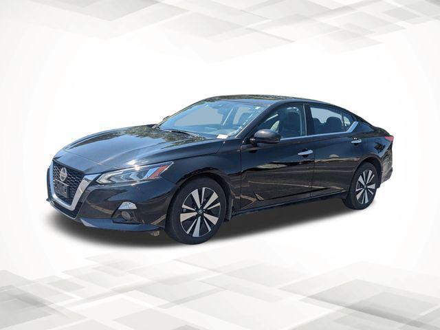 used 2022 Nissan Altima car, priced at $23,400