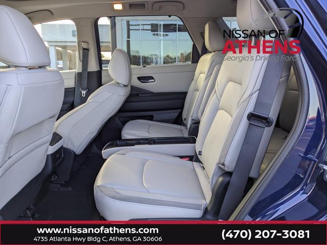 new 2024 Nissan Pathfinder car, priced at $41,091
