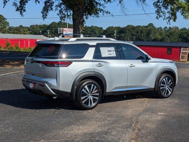 new 2024 Nissan Pathfinder car, priced at $45,543