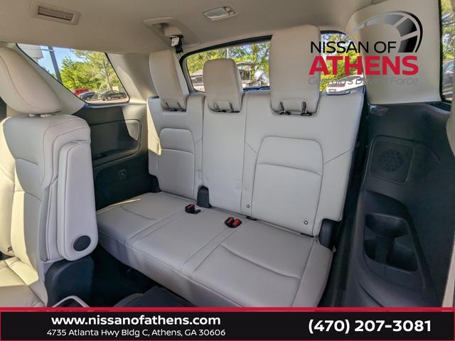 new 2024 Nissan Pathfinder car, priced at $42,785