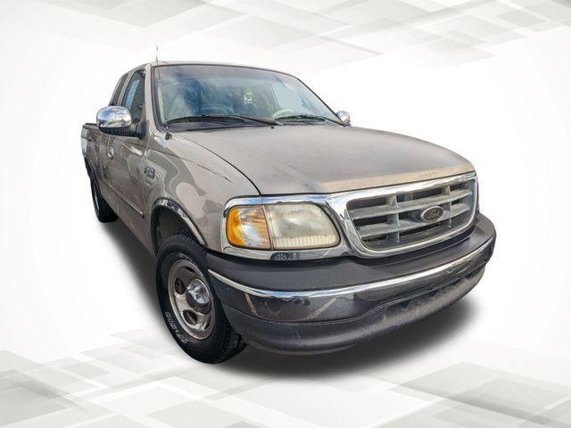 used 2001 Ford F-150 car, priced at $4,500