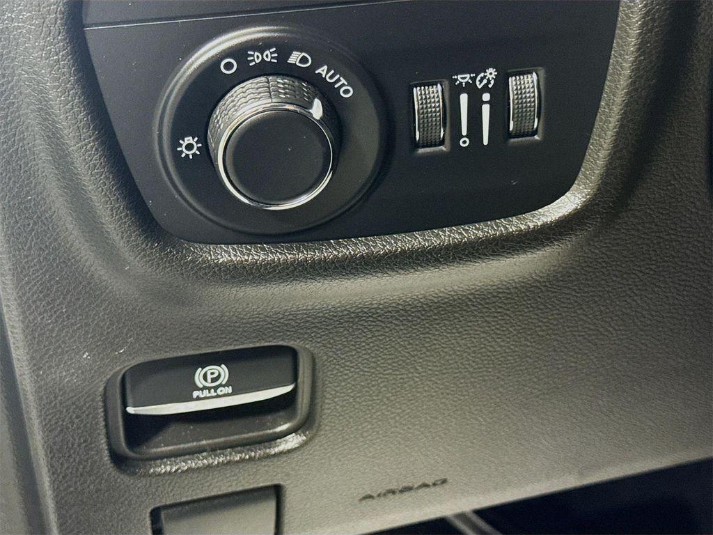 used 2023 Jeep Grand Cherokee car, priced at $25,998