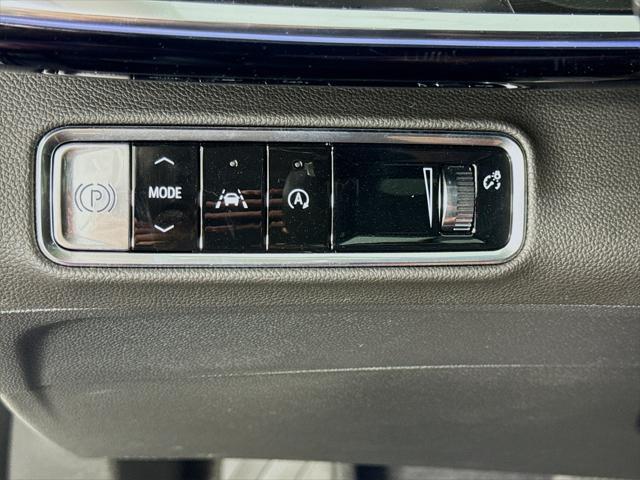 used 2024 Buick Envision car, priced at $43,718