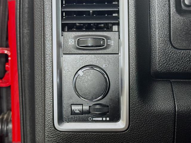 used 2022 Ram 1500 Classic car, priced at $33,333