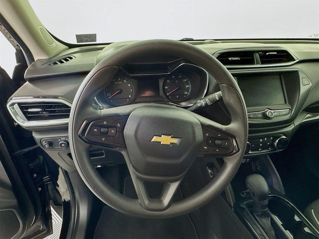 used 2023 Chevrolet TrailBlazer car, priced at $21,992