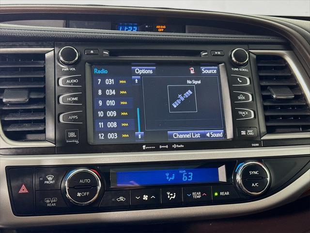 used 2019 Toyota Highlander car, priced at $31,997