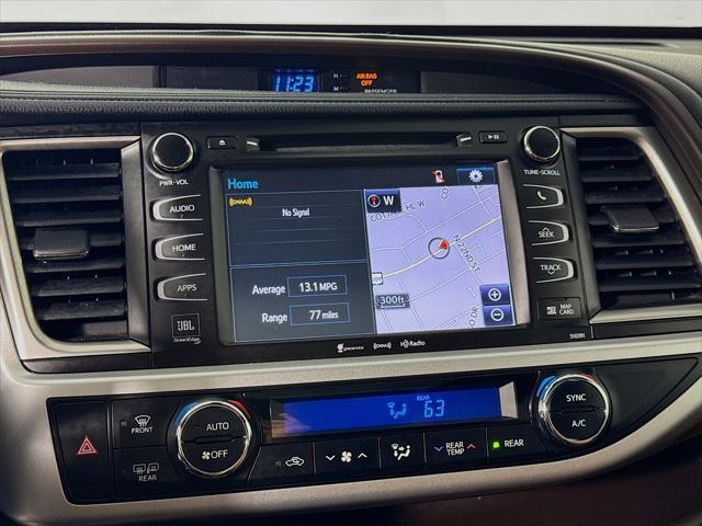 used 2019 Toyota Highlander car, priced at $31,997