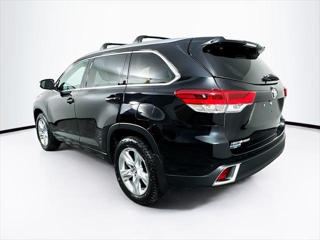 used 2019 Toyota Highlander car, priced at $31,997