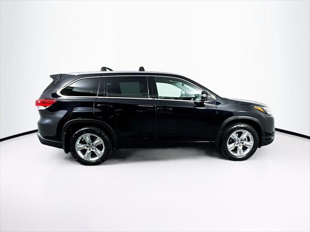 used 2019 Toyota Highlander car, priced at $31,997