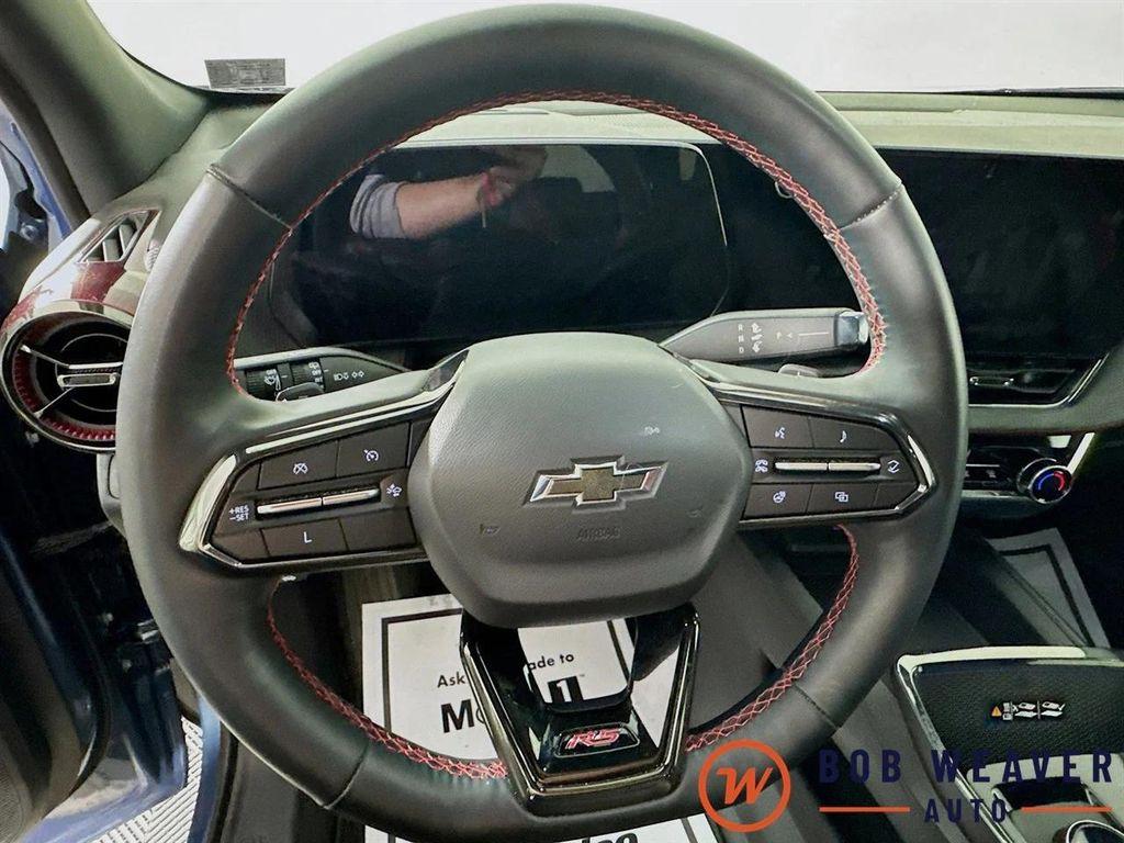 used 2025 Chevrolet Equinox car, priced at $34,354