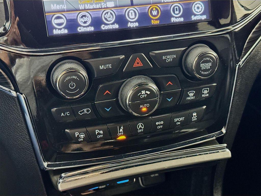 used 2021 Jeep Grand Cherokee car, priced at $29,789