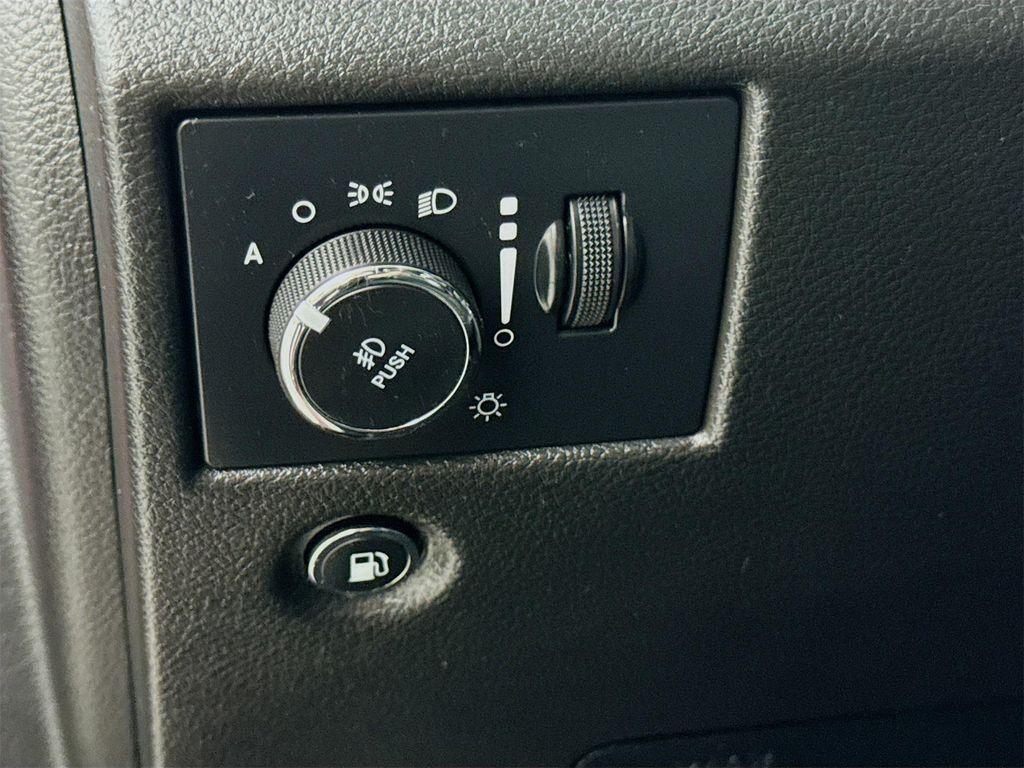 used 2021 Jeep Grand Cherokee car, priced at $29,789