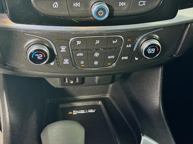 used 2022 Chevrolet Traverse car, priced at $32,372