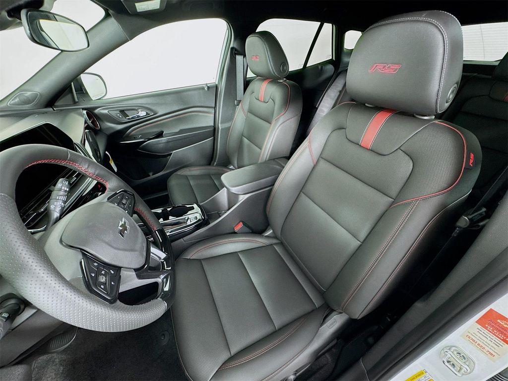 new 2025 Chevrolet Trax car, priced at $27,125