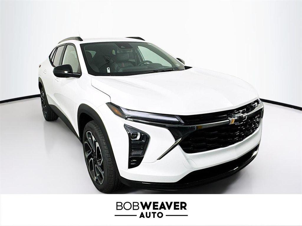 new 2025 Chevrolet Trax car, priced at $27,125