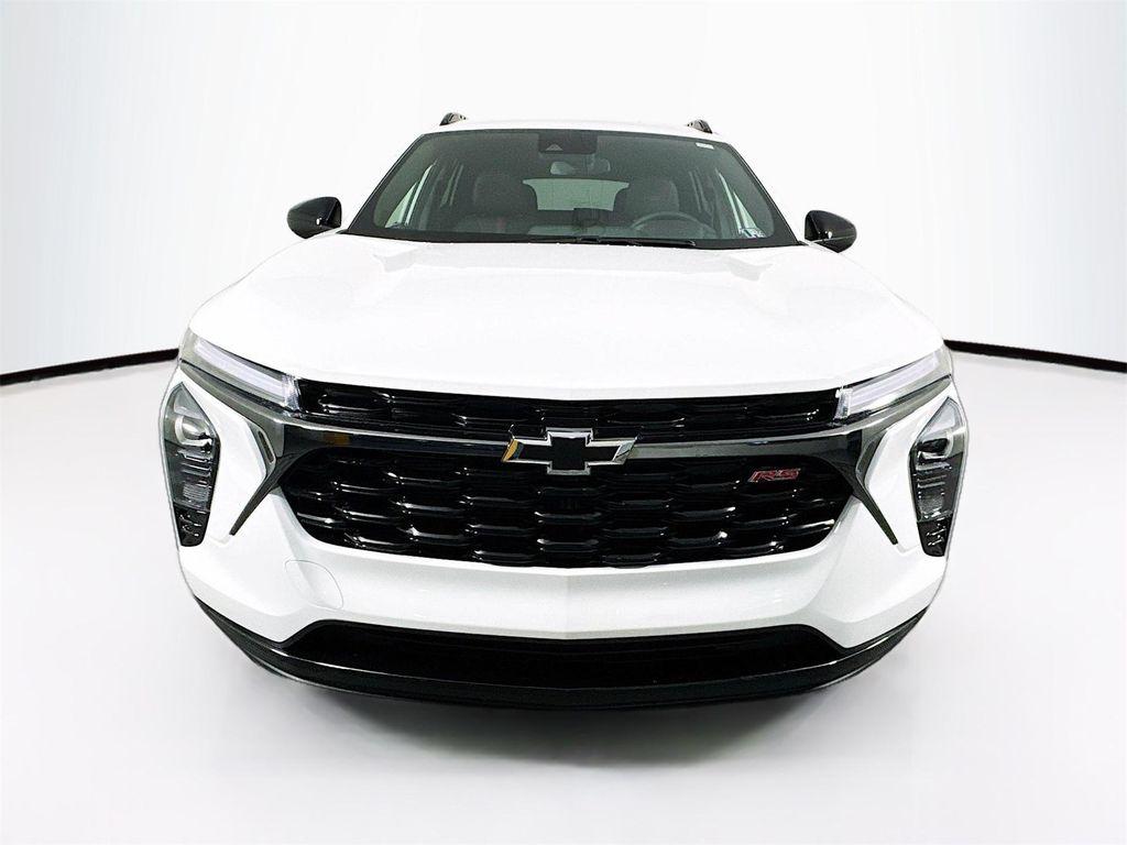 new 2025 Chevrolet Trax car, priced at $27,125