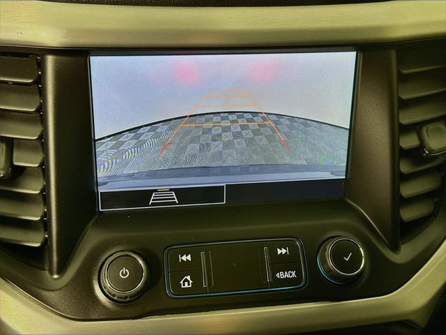 used 2022 GMC Acadia car, priced at $26,998