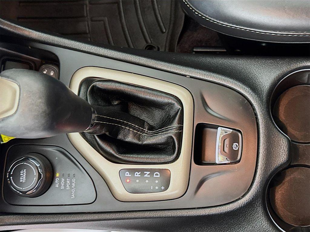 used 2016 Jeep Cherokee car, priced at $12,292