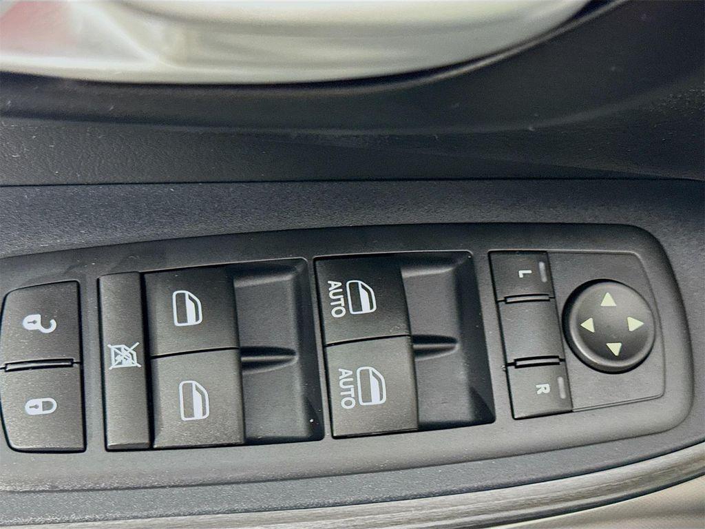 used 2016 Jeep Cherokee car, priced at $12,292