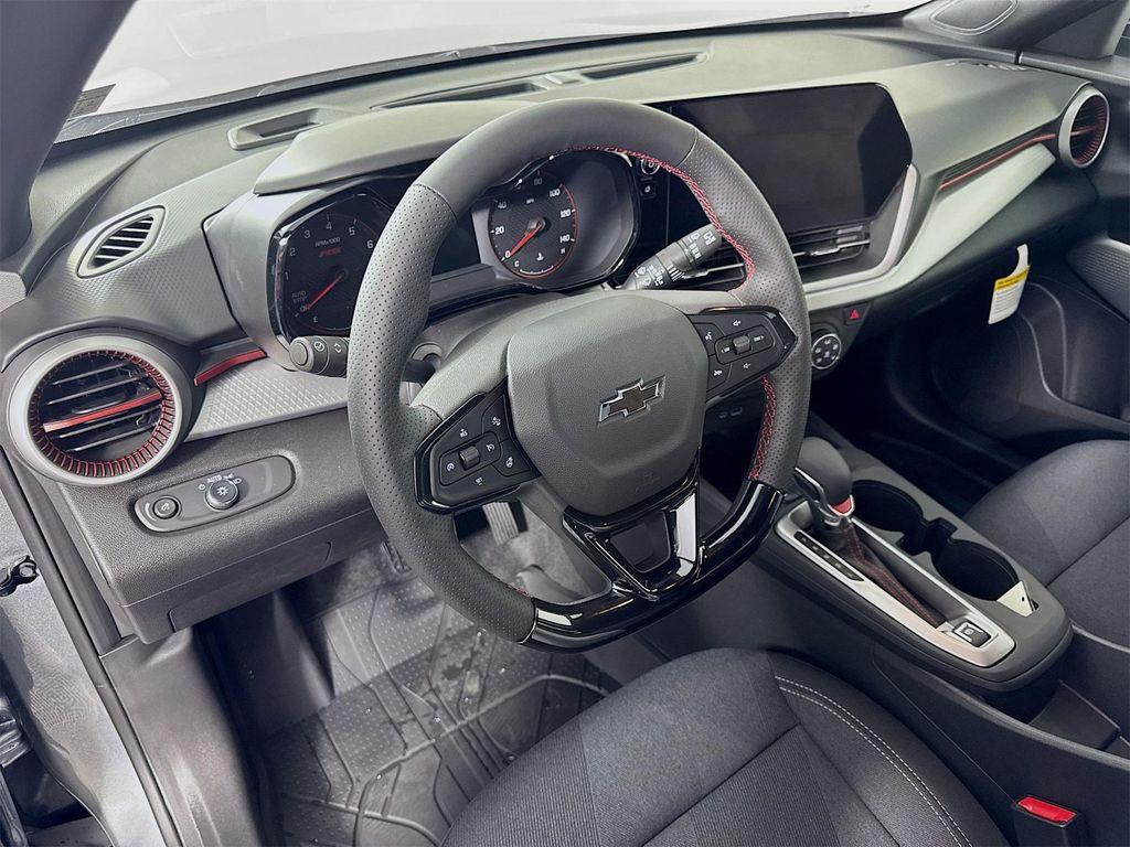 new 2025 Chevrolet Trax car, priced at $24,725