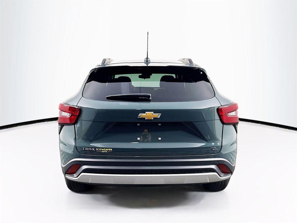 new 2025 Chevrolet Trax car, priced at $25,920