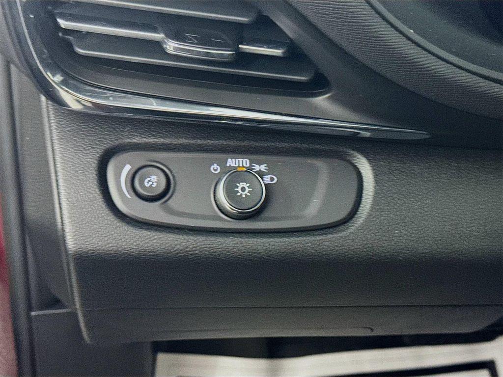 used 2025 Buick Envista car, priced at $24,396