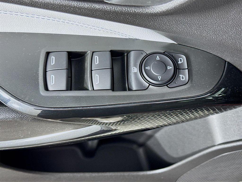 new 2025 Chevrolet Trax car, priced at $25,485