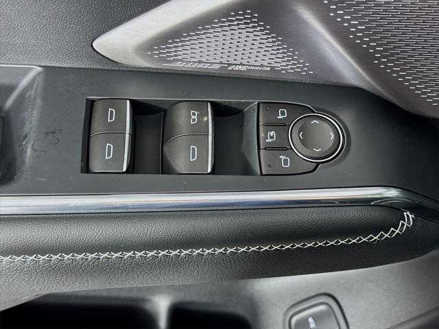 new 2025 GMC Acadia car, priced at $65,100