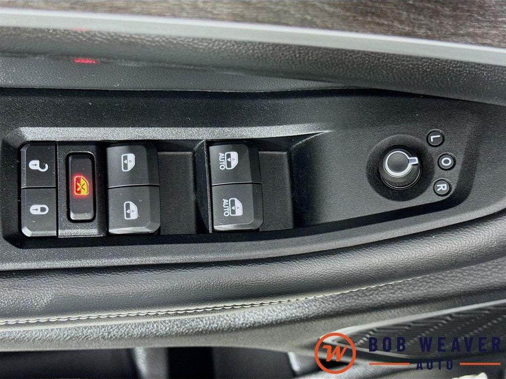 used 2022 Jeep Grand Cherokee car, priced at $31,196