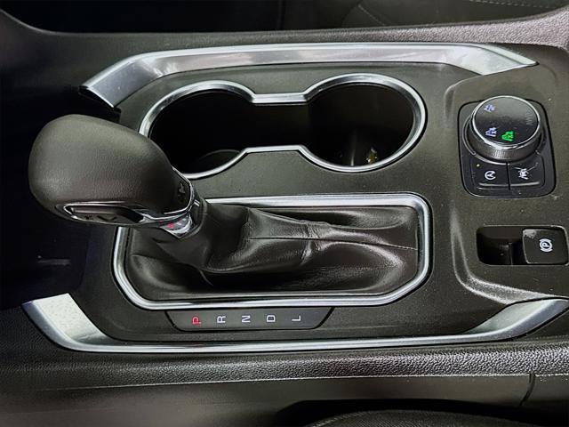used 2022 Chevrolet Traverse car, priced at $33,291