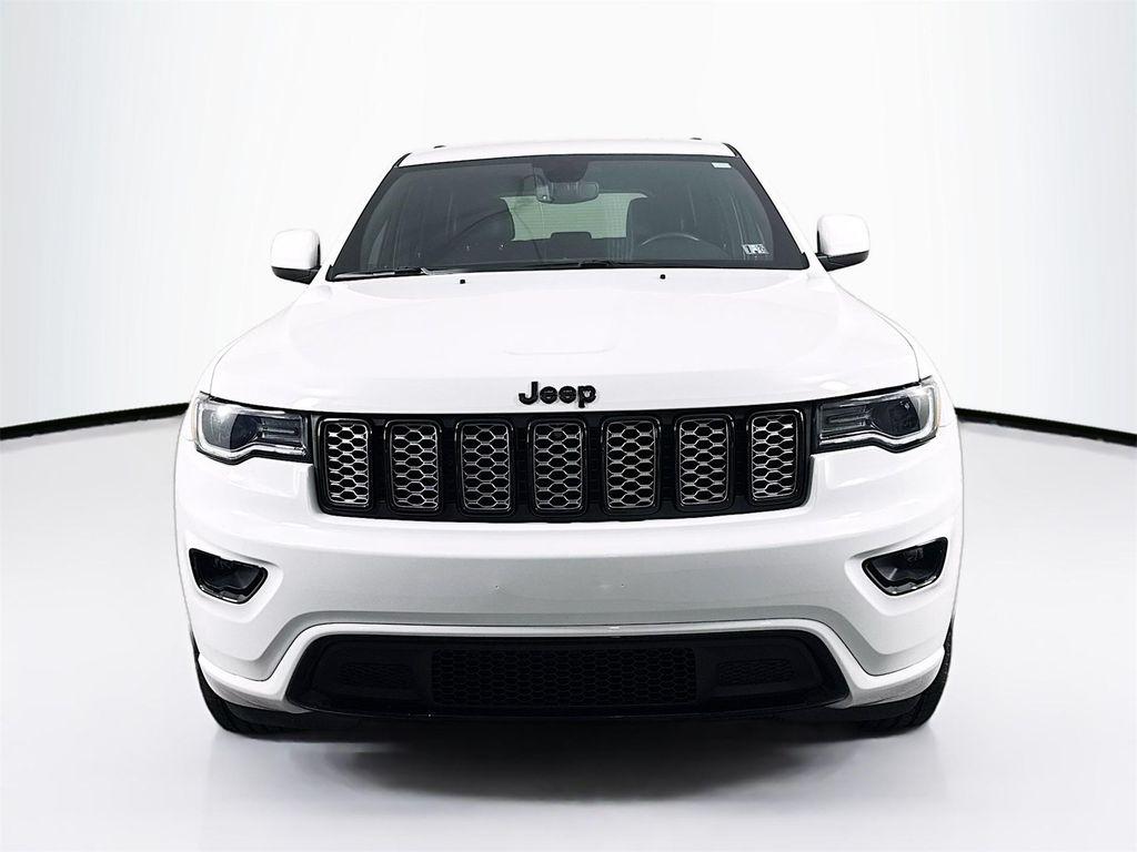 used 2022 Jeep Grand Cherokee car, priced at $23,394
