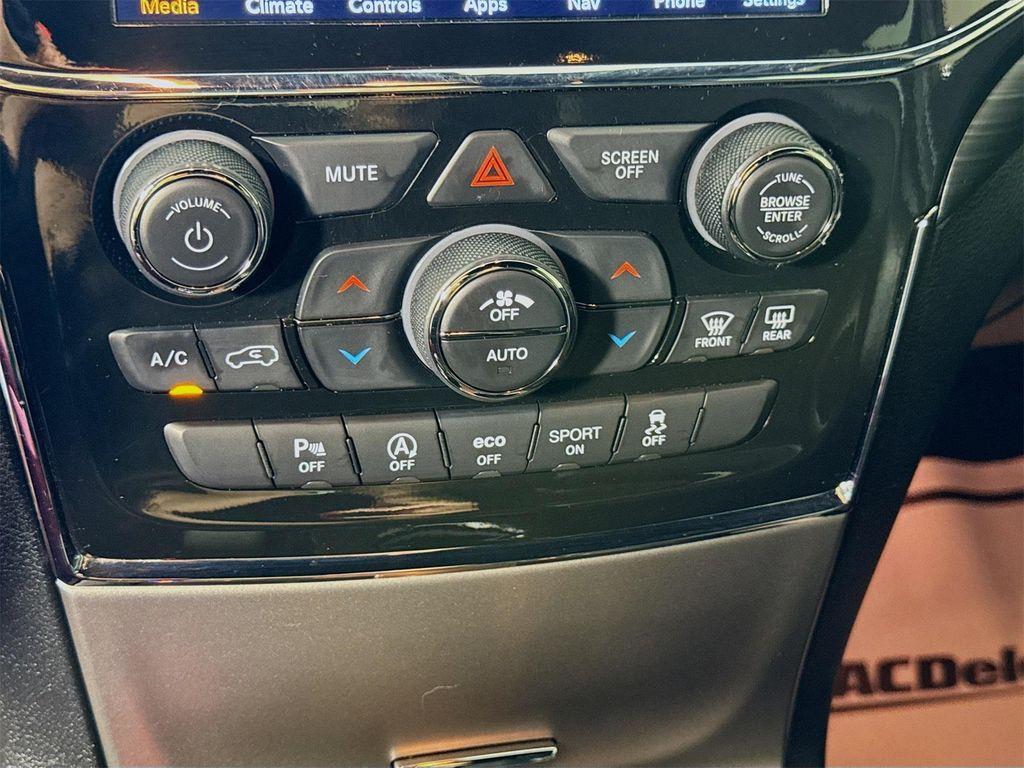 used 2022 Jeep Grand Cherokee car, priced at $23,394