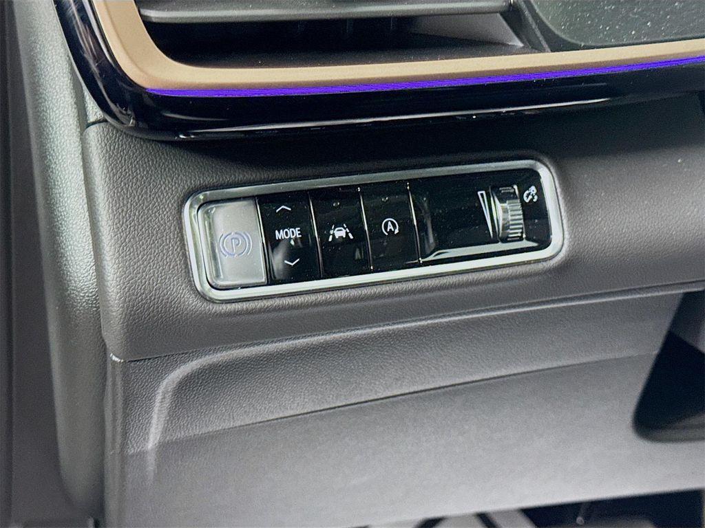 used 2025 Buick Envision car, priced at $37,734