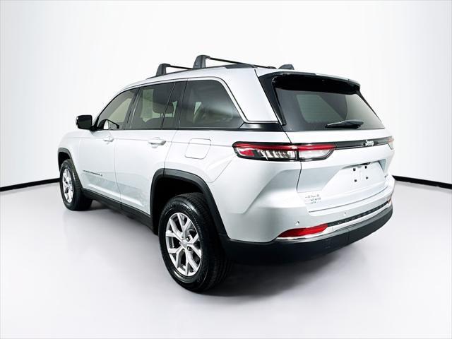 used 2022 Jeep Grand Cherokee car, priced at $31,533