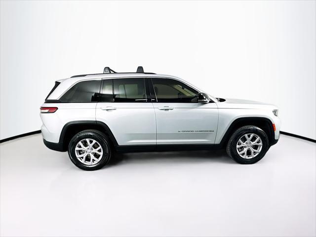 used 2022 Jeep Grand Cherokee car, priced at $31,533