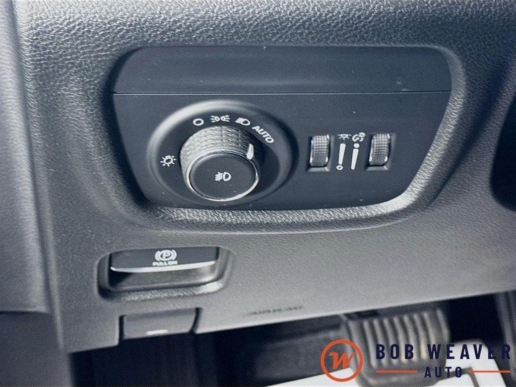 used 2022 Jeep Grand Cherokee car, priced at $31,995