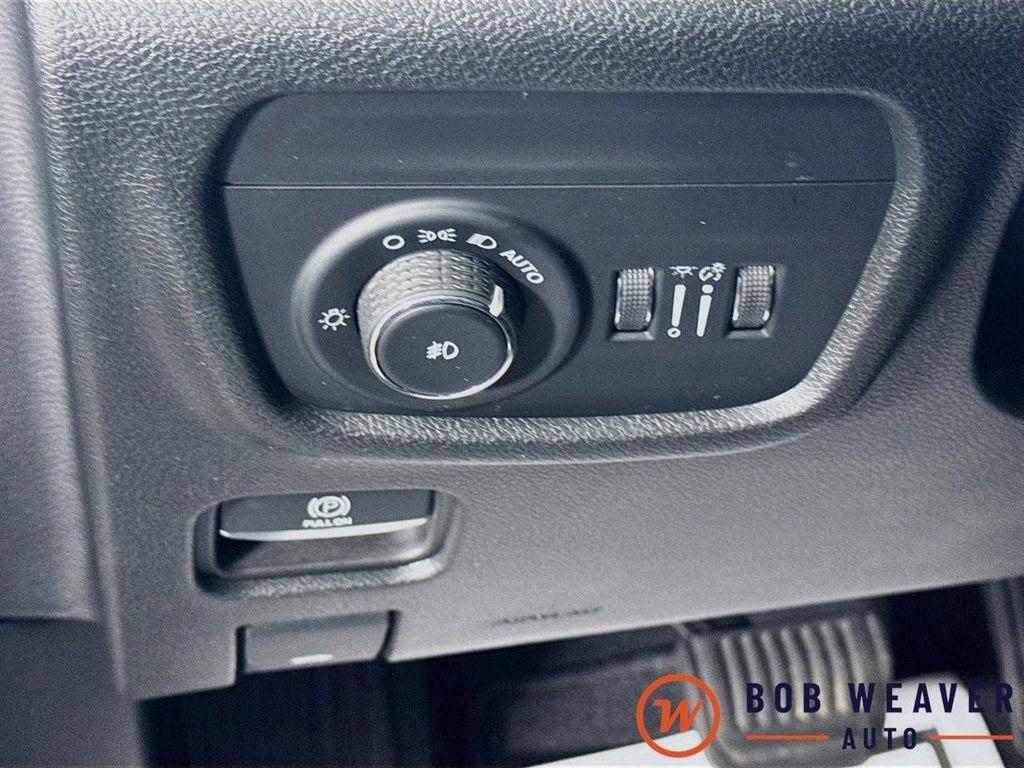 used 2022 Jeep Grand Cherokee car, priced at $29,216